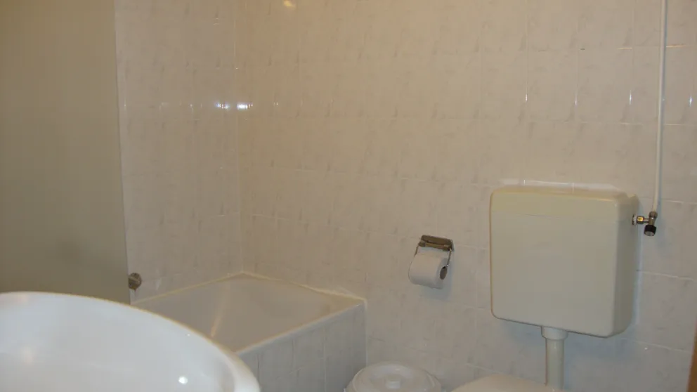 566241 6 dl1 badkamer